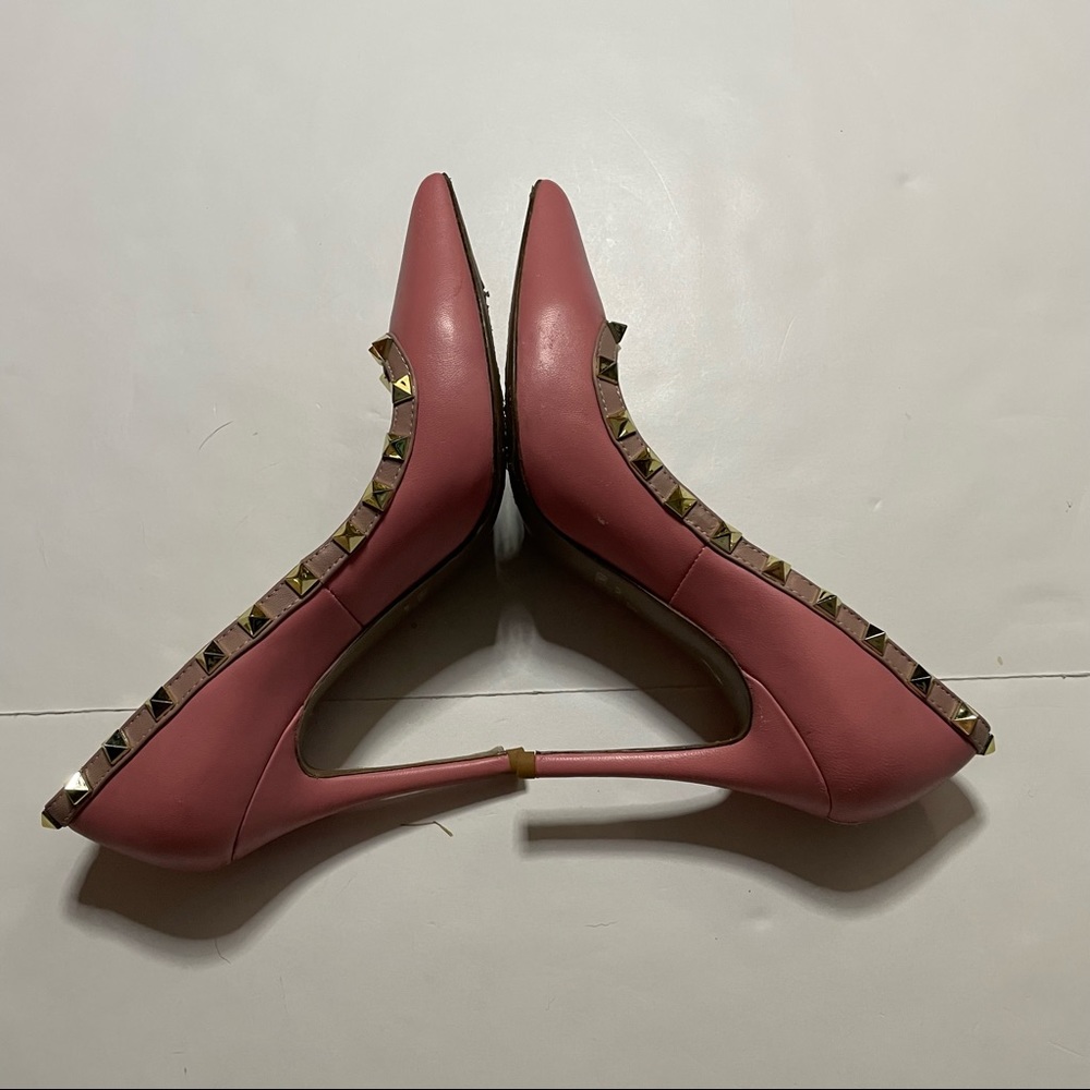 Valentino Garavani Rockstud Pink Patent Leather Pumps Heels Size 37 (US Size 7) - Picture 8 of 12